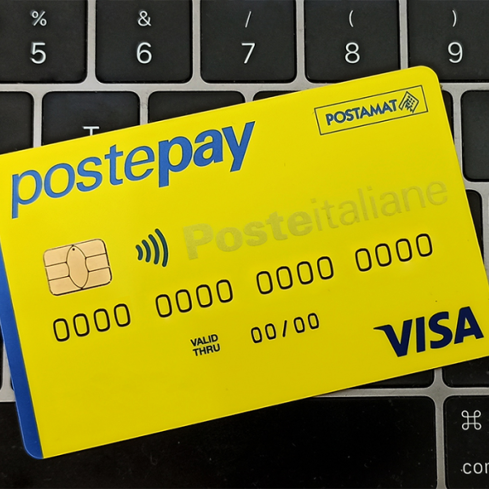 Postepay standard Visa branded prepaidcard